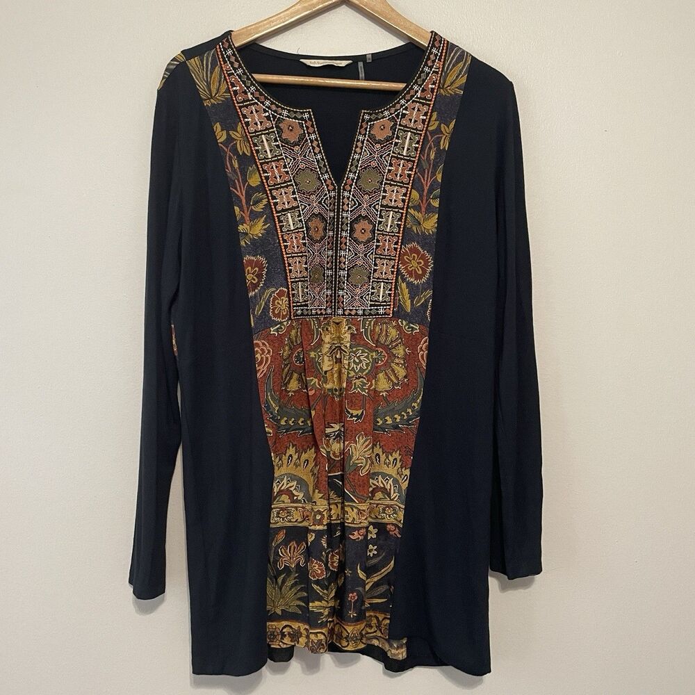Soft Surroundings Tunic Top M Navy Blue Embroidered Tapestry Boho Casual Office